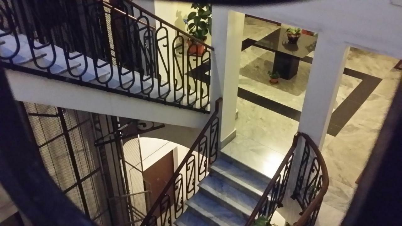 Michelle Apartment Bari Bagian luar foto